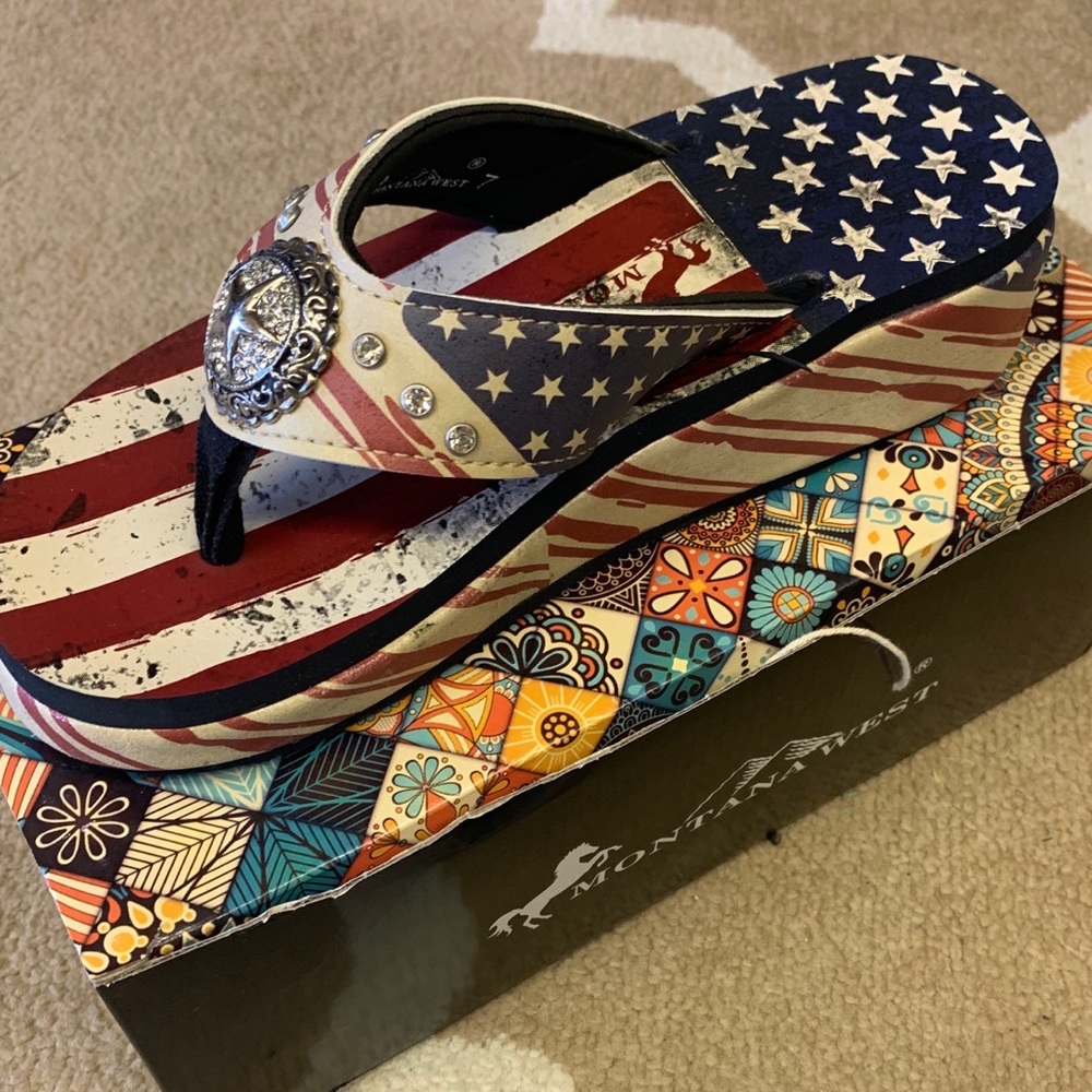 Americana flip flops